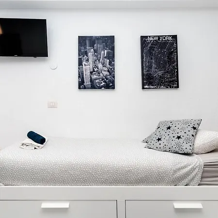 Live Batayola Apartment *